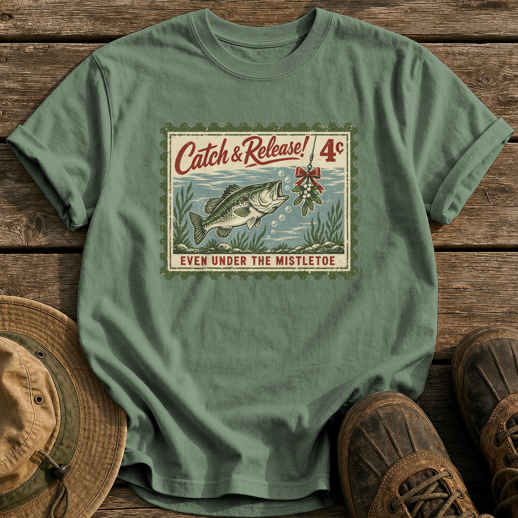 Catch & Release Mistletoe tee - Moss - front